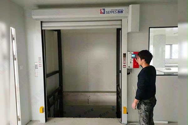 昆山与货梯联动防尘快速卷帘门 昆山与货梯联动防尘快速卷帘门