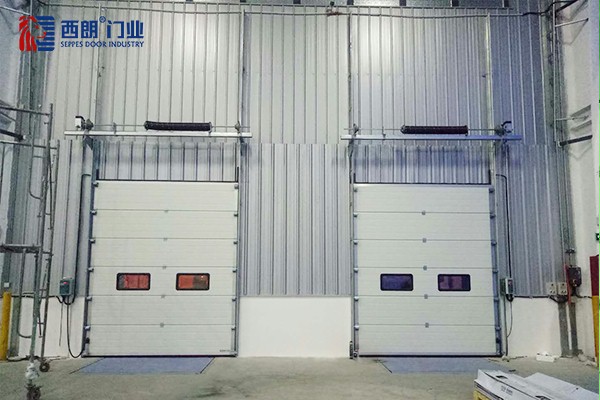 工业厂房保温型提升门 工业厂房保温型提升门