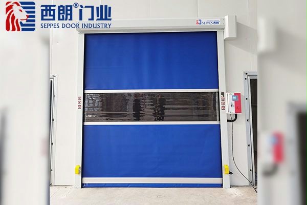 汽车喷漆室快速卷帘门