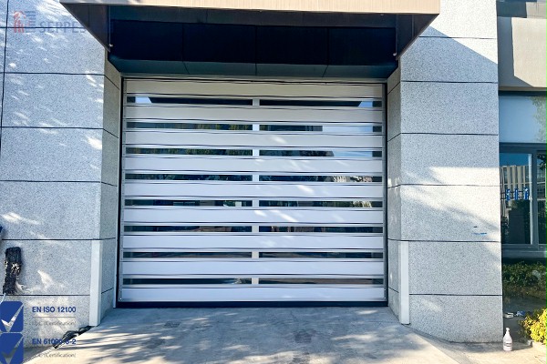 硬质快速卷帘门