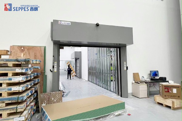 硬质快速卷帘门