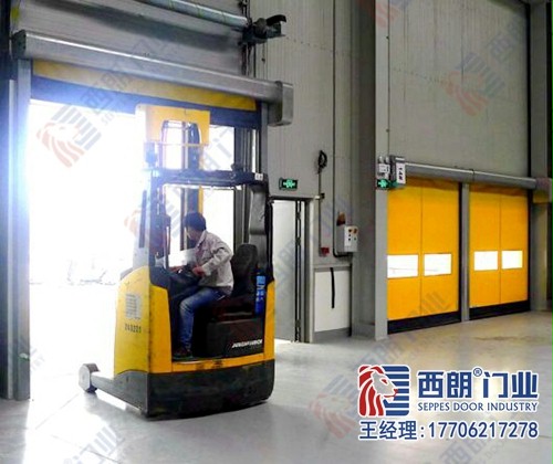 满足车辆感应出入的快速卷帘门 满足车辆感应出入的快速卷帘门