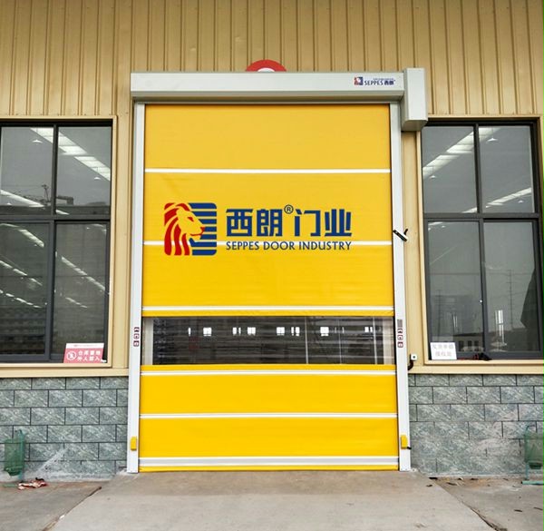 满足车辆感应出入的快速卷帘门 满足车辆感应出入的快速卷帘门