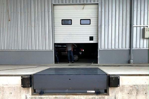 装卸货平台 装卸货平台